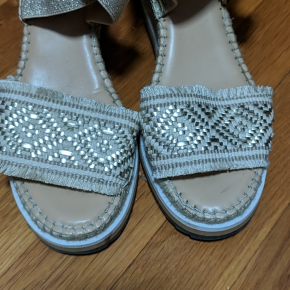 Tommy Wedges - Picture 2 of 5